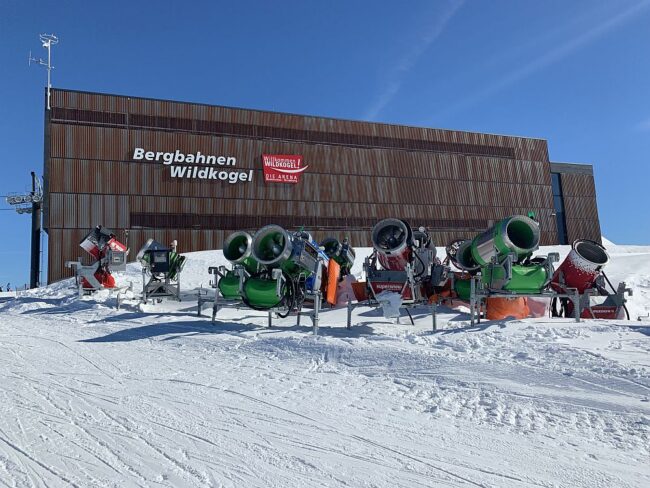 4DDC349B-FE6B-4E47-9BA7-A98720CE7353